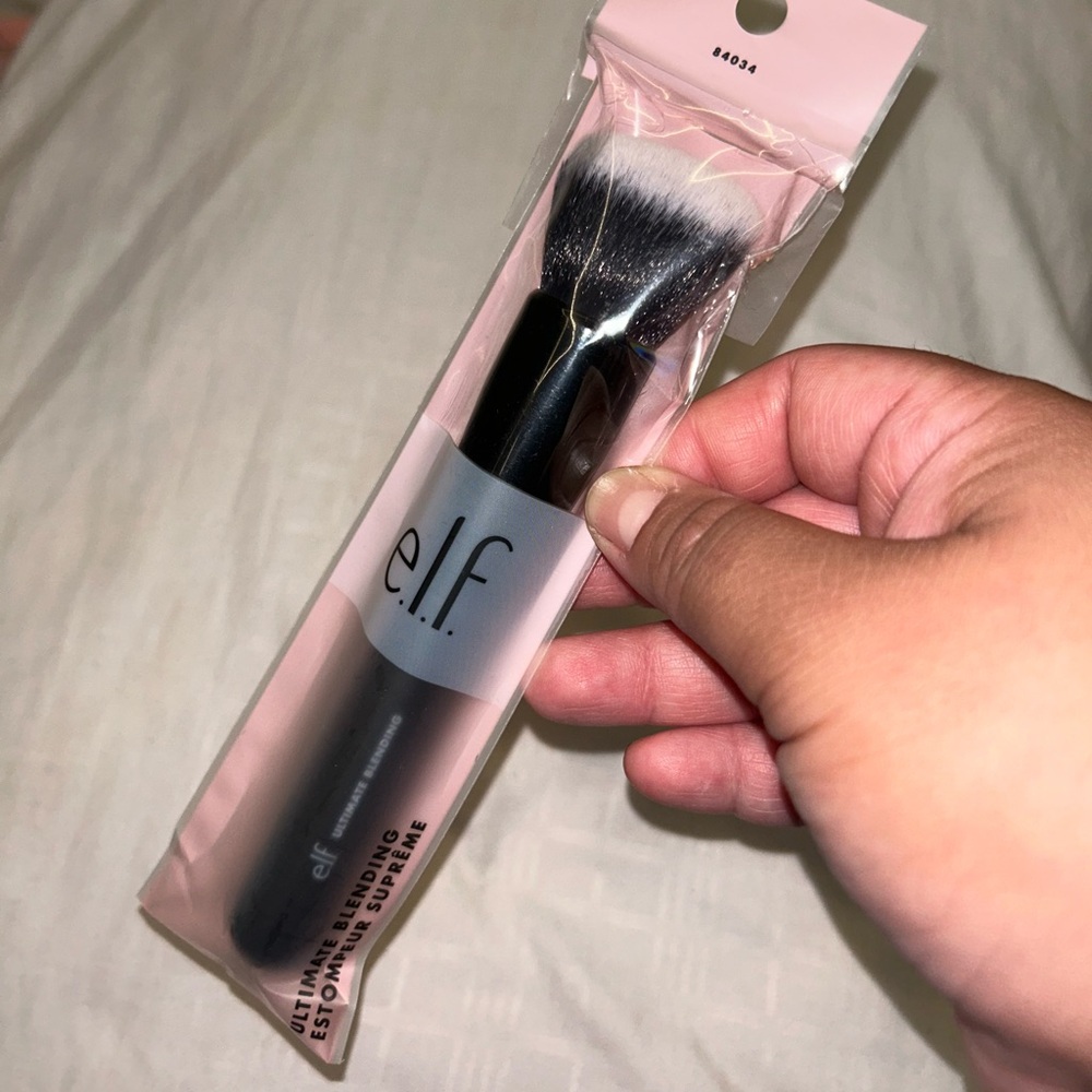 E.L.F. Blending Brush